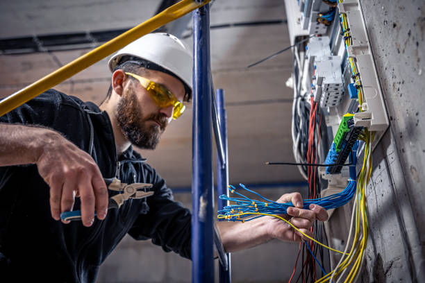 Best Licensed Electrician  in Sea Cliff, NY